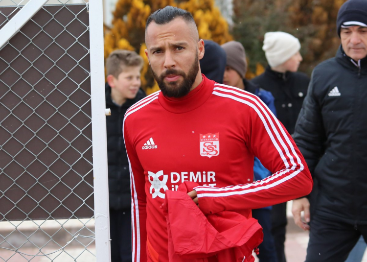 <p>Yasin Öztekin - Kırşehir</p>

<p> </p>
