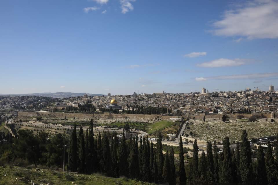 <p>Filistin'in işgal altındaki başkenti Doğu Kudüs'ün "Eski Şehir" bölgesi ve surların çevresi, Avrupalı devletlere ait kültür miraslarına ev sahipliği yapıyor. </p>

