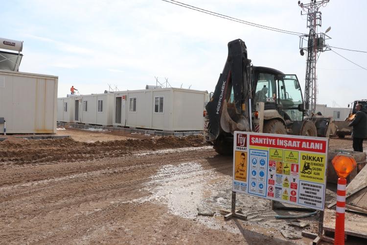 <p>AFAD ile Sosyal Yardımlaşma ve Dayanışma Vakfı tarafından toplam 38 milyon 990 bin liralık nakdi yardım yapıldı.</p>