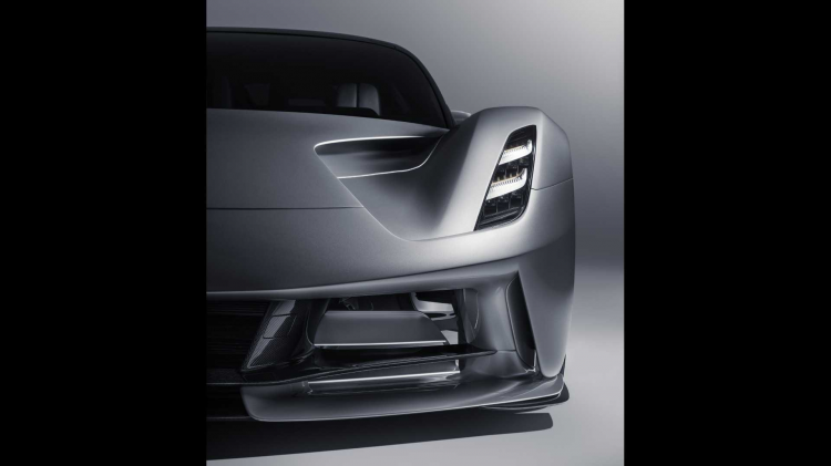 <p>Business Insider'da yer alan habere göre, 1680 kilogram ağırlığıyla Lotus'un bugüne kadar ürettiği en hafif otomobil olma özelliğine sahip Evija sadece 130 adet üretildi.</p>

<p> </p>
