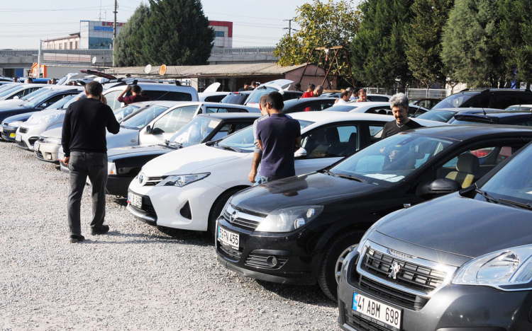 İkinci el araçta fiyatların ne zaman düşeceği açıklandı