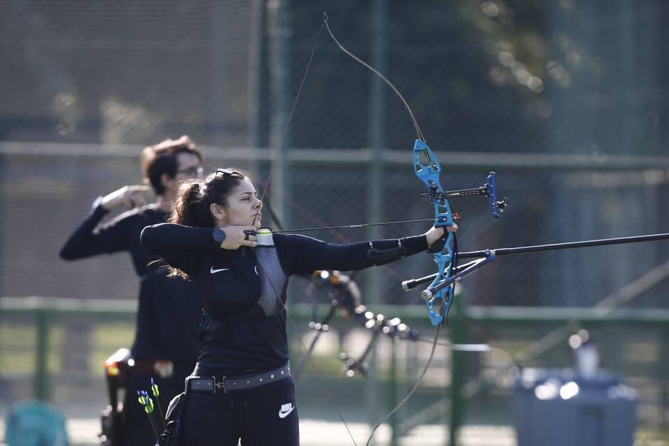 <p><strong>2020 yılının ilk kota yarışması Antalya'da </strong></p>
<p>Ergin, 2020 Olimpiyat Oyunları'nın ilk kota yarışmasının 20-26 Mayıs'ta Antalya'da gerçekleştirileceğini bildirdi. </p>