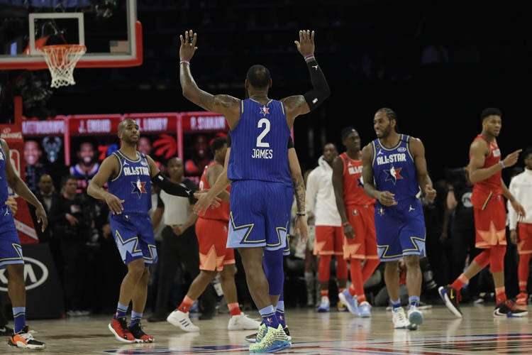 <p>Böylece Toplam skorda Giannis Antetokoumpo ve ekibinin 133-124'lük üstünlüğü oluştu.</p>
<p> </p>