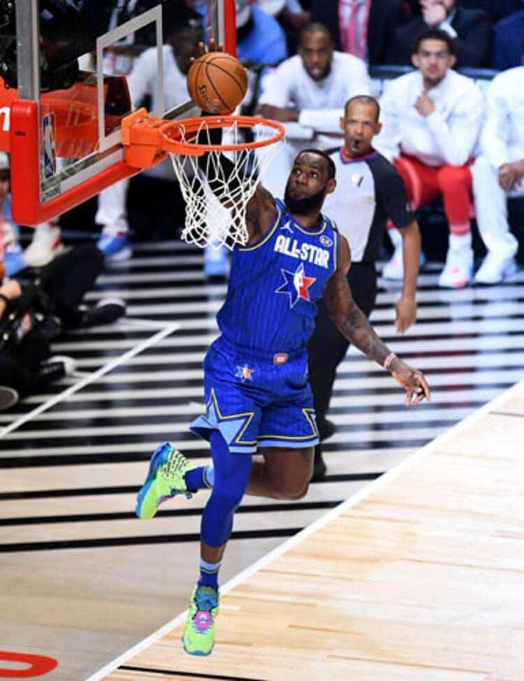 <p>Karşılaşma öncesi Kobe Bryant için tören düzenlendi. Bu esnada duygusal anlar yaşandı.</p>

<p> </p>
