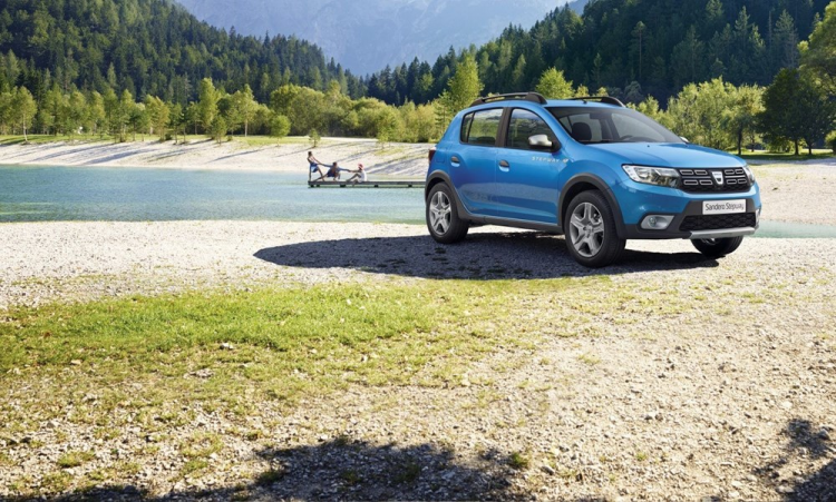 <p><strong>DACİA&nbsp;</strong></p>

<p>Sandero Ambiance 1.0 Sce 75 bg (2019 model)&nbsp;</p>

<p>2019 model fiyatı&nbsp;92.750 TL</p>

<p>Stepway 1.5 Blue dCi 95 bg&nbsp;</p>

<p>2020 model fiyatı&nbsp;134.000 TL</p>
