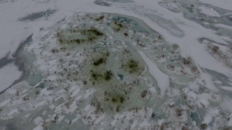 <p>Yılmaz, yaz ayında suyla dolu alanda rahatlıkla gezebildiğini belirterek bölgeyi drone ile havadan da görüntülediğini anlattı.</p>

<p> </p>
