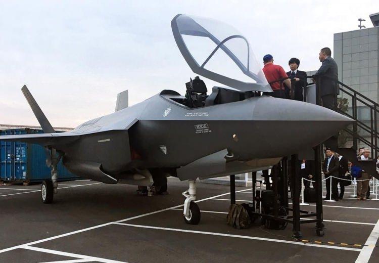 <p>F35B ve F35 C modellerinin ağırlığı A modelinden yaklaşık olarak 1,5 ton daha ağırdır.</p>