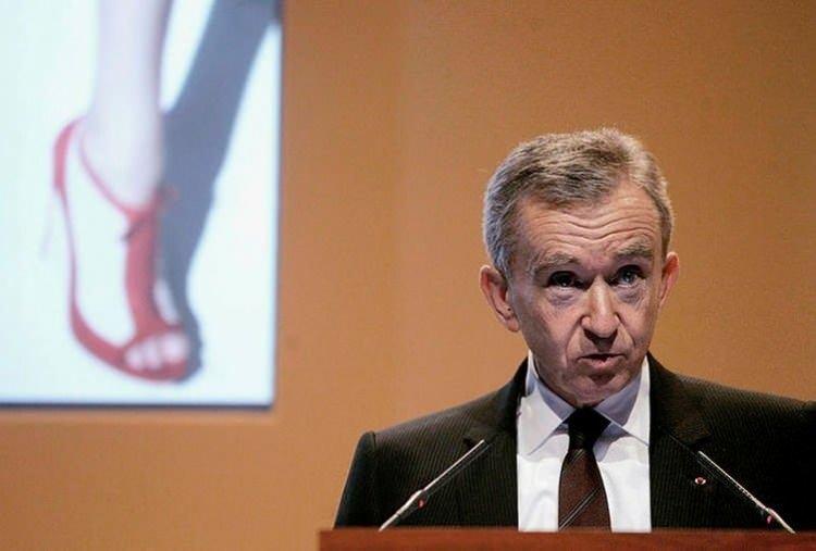 <p>Kişisel serveti: 72 milyar dolar</p>

<p> </p>

<p>Şirketi: LVMH</p>
