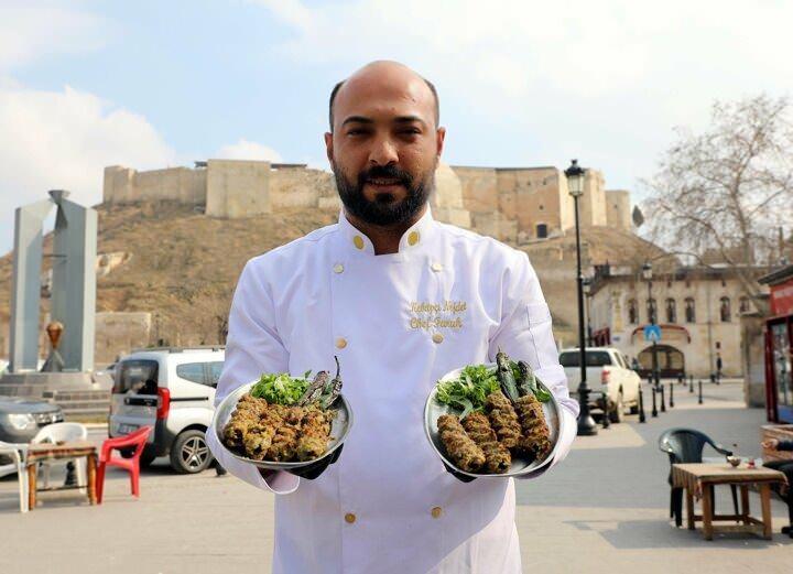 <p>Gaziantep’in yeni lezzeti ‘Fıstık Kebabı’</p>