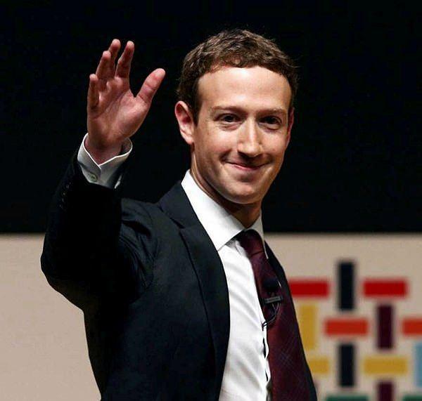 <p>5: Mark Zuckerberg - ABD</p>

<p> </p>
