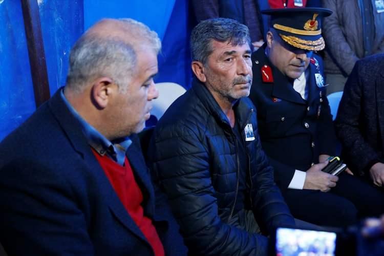 <p>İlçede seracılık yapan baba Salih Korkmaz, AA muhabirine, üzüntülü ancak gururlu olduğunu söyledi.</p>

<p> </p>
