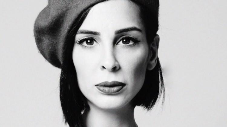 <p><span style="color:#800080"><strong>EYLÜL ÖZTÜRK</strong></span></p>
<p><strong>"Böyle mübarek bir gecede böyle acı bir haber almak... Allah şehitlerimizin mekanını cennet eylesin, geride kalan ailelerine sabırlar ve yaralı askerlerimize acil şifalar diliyorum..Ne diyebilirim ki,çok acı çok.."</strong></p>
