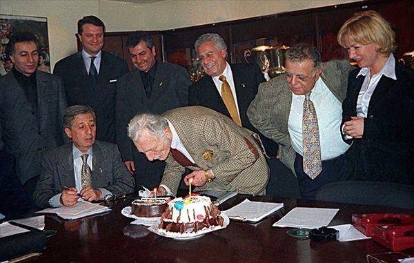 <p>Süleyman Seba (5 Nisan 1999'daki doğum günü kutlamasından bir kare)</p>
