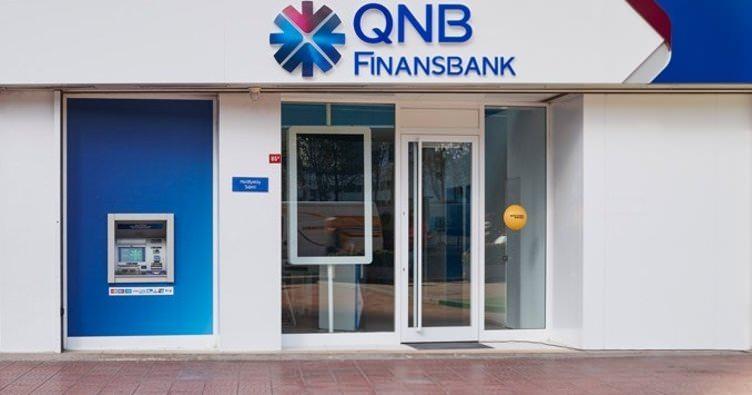 <p>QNB Finansbank, Aylık 1.000 TL altında maaş alanlara 300 TL, Aylık 1.000 TL ile 2.000 TL arasında maaş alanlara 375 TL, 2.000 TL ve üzeri maaş alanlara 450 TL promosyon ödemesi yapılmaktadır.</p>

<p> </p>
