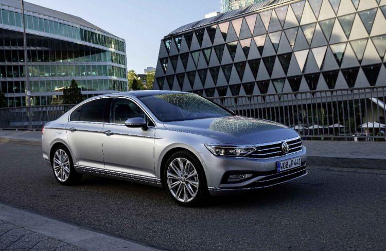 <p><strong><span style="color:#FF8C00">VOLKSWAGEN PASSAT </span></strong></p>

<p>OCAK: 1735 </p>

<p>ŞUBAT: 1781 </p>

<p>TOPLAM: 3516</p>

<p> </p>
