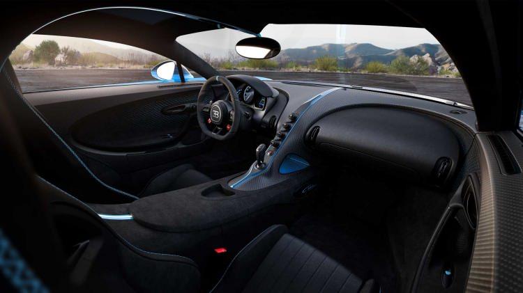 <p>Bugatti, 2020 yılının ikinci yarısından itibaren sadece 16 adet üretip satcağı araçların her birini 3.2 milyon euro (21.8 milyon euro) fiyat etiketiyle sunucak.</p>

<p> </p>

