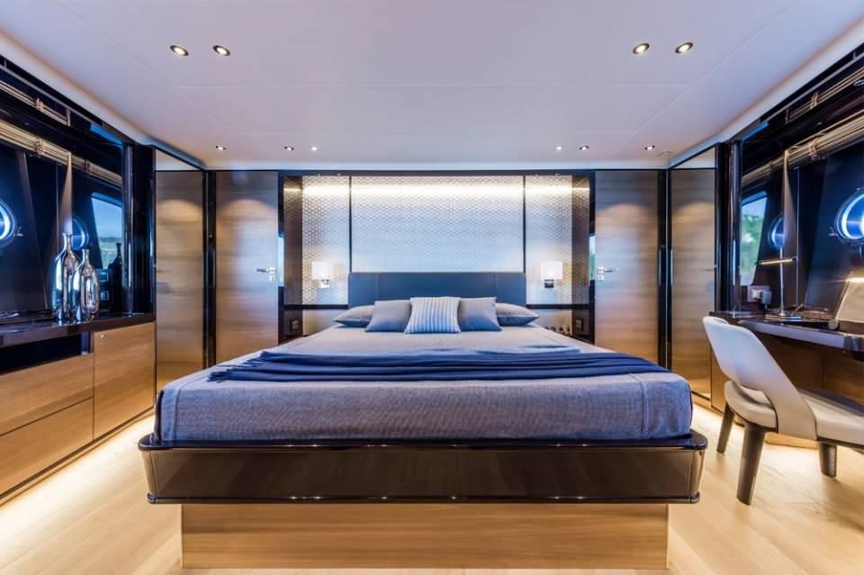 <p>ABSOLUTE NAVETTA 72</p>

<p> </p>
