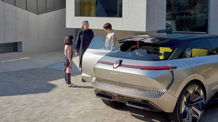 <p>Renault Morphoz, ihtiyaçlara göre kişiselleştirilebilen modüler bir otomobil. Sürüş halindeyken bile indüksiyon yöntemi ile şarj edilen, yüzde 100 elektrikli uyarlanabilir bir crossover konsept modeli. </p>