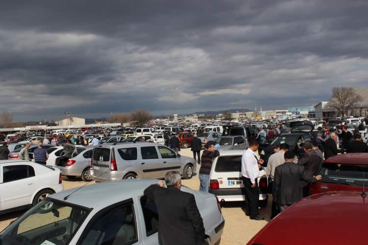 <p>Her geçen gün fiyatlar artıyor. 65 lirayla sattığımız aracı 67 liraya alıyoruz. Fiyatlar her geçen gün artıyor. </p>
