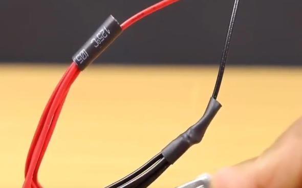 <p>Elektrik bandıyla da kapatıyoruz.</p>
<p> </p>