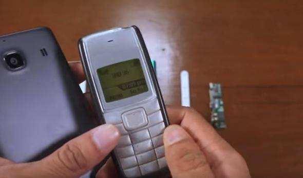 <p>Eski Nokia veya bir başka telefonunuzun içini açın.</p>

<p> </p>
