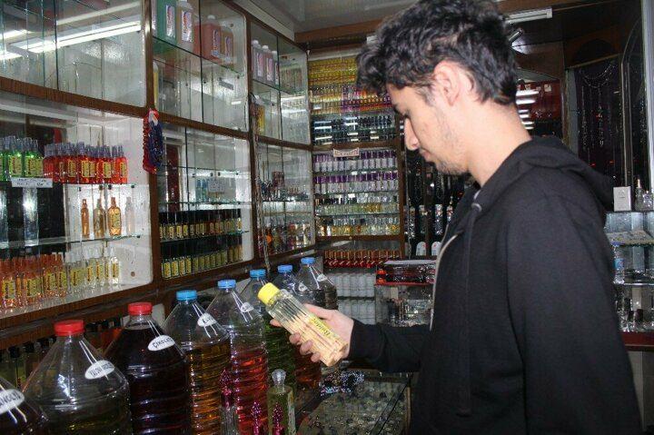 <p>Bayramlara bir hafta kalınca işlerinin açıldığını ifade eden kolonya üreticisi Buldaç, şunları söyledi:</p>