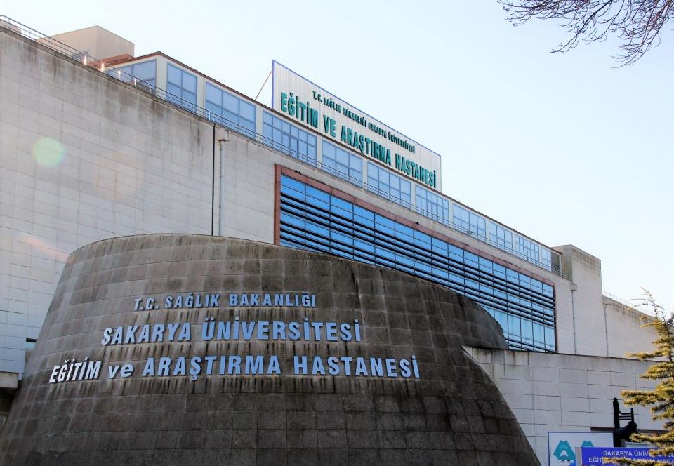 <p>Sakarya Üniversitesi Eğitim ve Araştırma Hastanesi</p>
