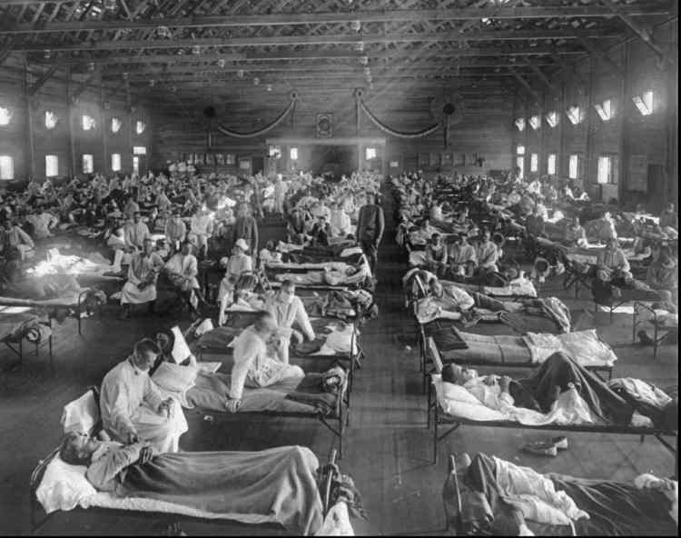 <p><strong>1956-1958 ASYA GRİBİ</strong><br />
<br />
1968 salgınından 12 yıl önce influenza virüsü yine dünya genelinde etkisini gösteriyordu. Bu sefer H2N2 olarak adlandırılan versiyonu Çin’de ortaya çıktı ve 1958 yılına kadar salgın devam etti.</p>
