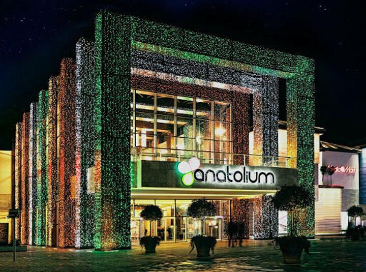 <p>Bursa Anatolium Bursa AVM Faaliyet saatleri 12.00-20.00 saatleri arasına çekildi.</p>