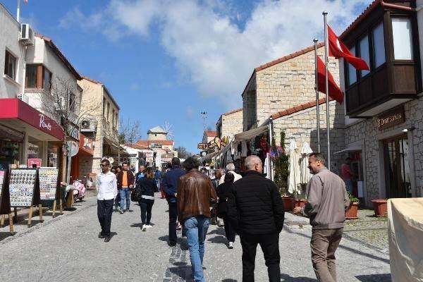 Vatandaş tatil beldelerine akın etti! Hayati uyarı geldi