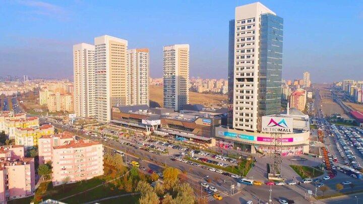 <p>Ankara Eryaman Metromall AVM: Migros, Rossmann ve eczaneler açık olacak.</p>