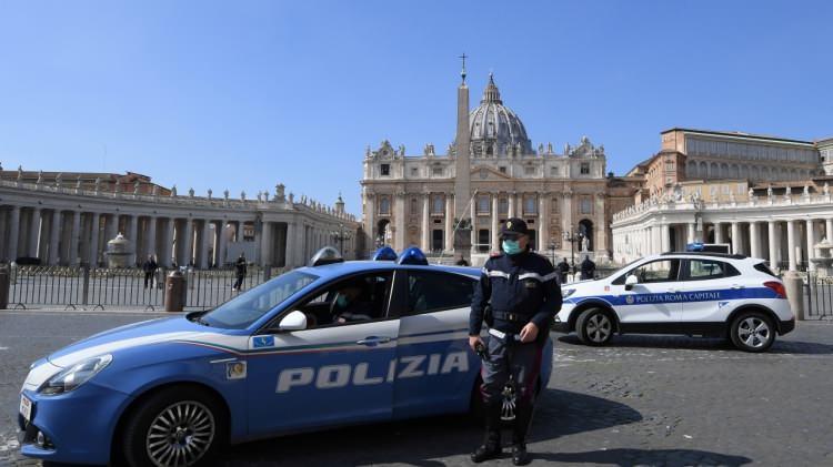<p>Roma</p>
