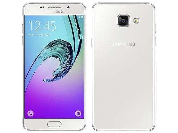 <p>Samsung Galaxy A5 (2016): 0.29 Watt</p>
<p> </p>