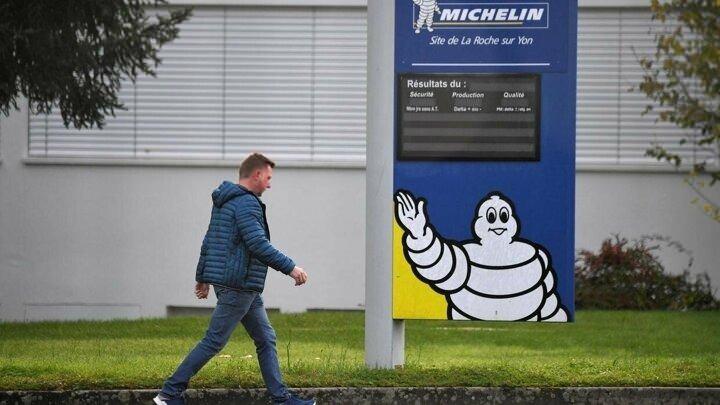 <p>Bir başka Fransız devi, lastik üreticisi Michelin de İtalya, İspanya ve Fransa’daki fabrikaları en az bir hafta için kapattığını duyurdu.</p>
