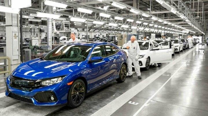 <p>Honda Türkiye'den yapılan açıklamaya göre, şirket, bugün çalışanlarına ve tedarikçilerine, corona virüs salgınının etkisiyle Kocaeli Şekerpınar'daki üretim operasyonlarının geçici olarak askıya alınacağını bildirdi.</p>