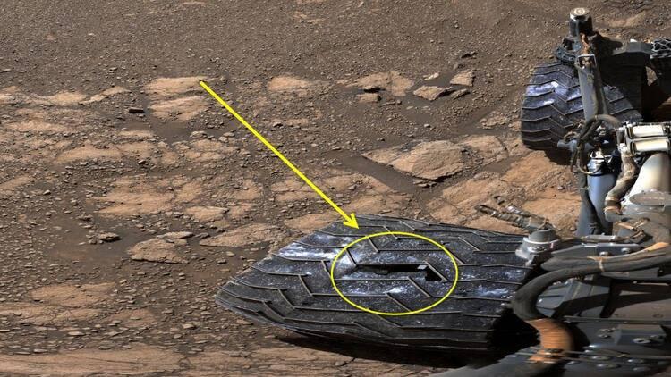 <p>Amerikan Ulusal Havacılık ve Uzay Ajansı (NASA), keşif aracı Curiosity'nin Kızıl Gezegen Mars'ta çektiği şimdiye kadarki en detaylı panoramik görüntüyü yayınladı. Ancak fotoğraftaki detay şaşkınlık yarattı.</p>
<p> </p>