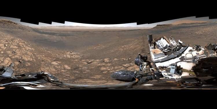 <p>Curiosity, 2012'de Mars'ın Gale Krateri'ne inmişti. Gezginci robot, keşif faaliyeti süresince Kızıl Gezegen'in geçmişte mikrobiyolojik canlı yaşamına ev sahipliği yapmış olabileceğine dair çok sayıda kanıt topladı.</p>
<p> </p>