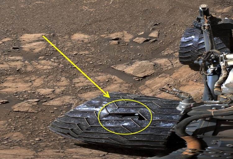 <p>Ancak uzun süredir Mars üzerinde araştırmalar yürüten NASA'nın Kızıl Gezegen'deki göz bebeği Curiosity'den gelen son görüntüler NASA'yı kara kara düşündürüyor.</p>
<p> </p>