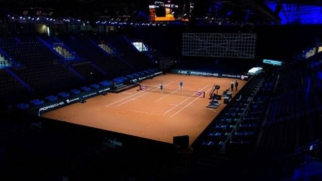 <p>10-Tenis</p>

<p>Profesyonel Tenisçiler Birliği (ATP) ve Kadınlar Tenis Birliğinin (WTA) düzenlediği turnuvalar, yeni tip koronavirüs (Kovid-19) salgını nedeniyle 7 Haziran`a kadar durduruldu.</p>

