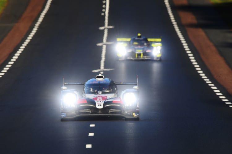 <p>12-Le Mans 24 Saat Yarışları</p>
<p>Uluslararası Otomobil Federasyonu (FIA), dünya genelinde yayılan ve Fransa`da da yoğun etkisi görülen koronavirüs salgını nedeniyle Le Mans 24 Saat Yarışları`nın ertelendiğini açıkladı.</p>