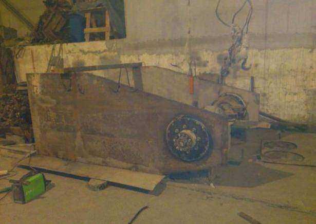 <p>1.Dünya savaşında kullanılan T-60 model tankından esinlenerek kendi imkanlarıyla kendi tankını yaptı. İşte adım adım tankın yapılışı...</p>
