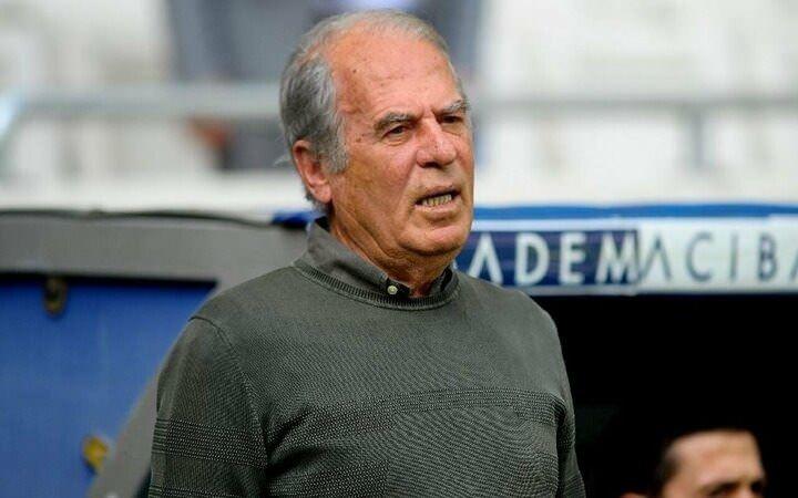 <p>Mustafa Denizli - 70 yaşında</p>