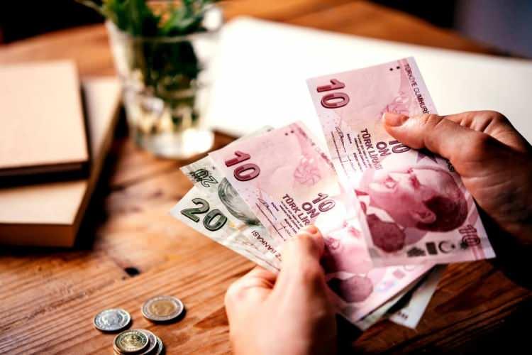 Bankalardan koronavirüs hamlesi! Tüm ücretler kaldırıldı