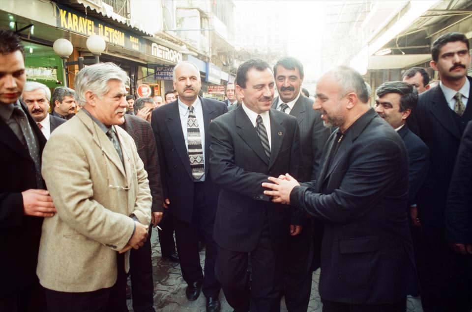 <p>Muhsin Yazıcıoğlu 1978'de yoluna Ülkücü Gençlik Derneğinin Kurucu Genel Başkanı olarak devam etti. 1980'de ise Yazıcıoğlu artık Genel Başkan Müşaviri olarak MHP'deydi.</p>

<p> </p>
