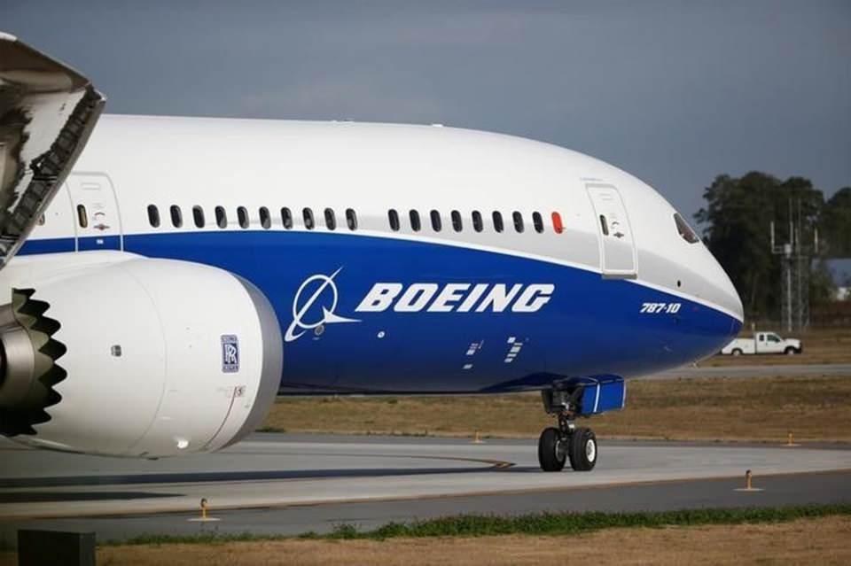 <p>Boyutlarına göre farklılık gösteren bu modeller 138 ila 204 yolcu kapasiteli ve kısa ile orta menzilli uçuşlar için tasarlandı. Boeing'in daha önceki 737 modelleri bugüne kadar geliştirilmiş en güvenilir yolcu uçakları arasında kabul ediliyor.</p>

<p> </p>
