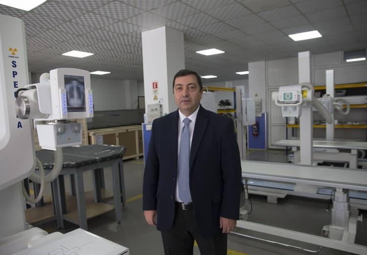 <p>Yoksa o gün geldiği zaman maskede yaşadığımız gibi bir panik havası yaşamayalım. Virüs öldürmez, panik öldürür. Biz bu işi başaracağız." </p>
<p> </p>