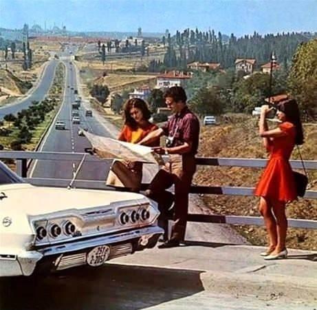 <p> Acıbadem Köprüsü (İstanbul, 1970'ler)</p>
<p> </p>