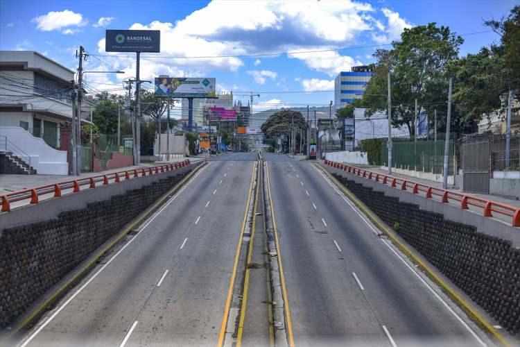 <p>EL SALVADOR</p>

