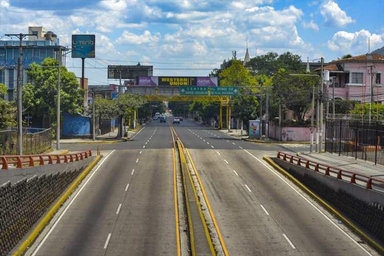 <p>EL SALVADOR</p>
