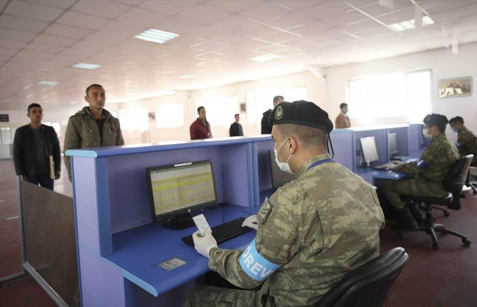 <p>Eskişehir'den er Feyyaz Çallı da birliklerine geldikleri andan itibaren kendilerine titiz davranıldığını kaydetti.</p>

<p> </p>
